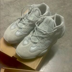 Yeezy 500 mens shoes salt cw - worn a handful of times